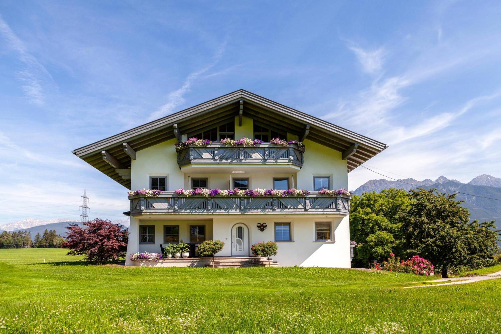 Gaestehaus Weber Oberperfuss Exterior photo
